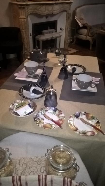 לינה וארוחת בוקר לה מאנש Le Clos Manceau מראה חיצוני תמונה