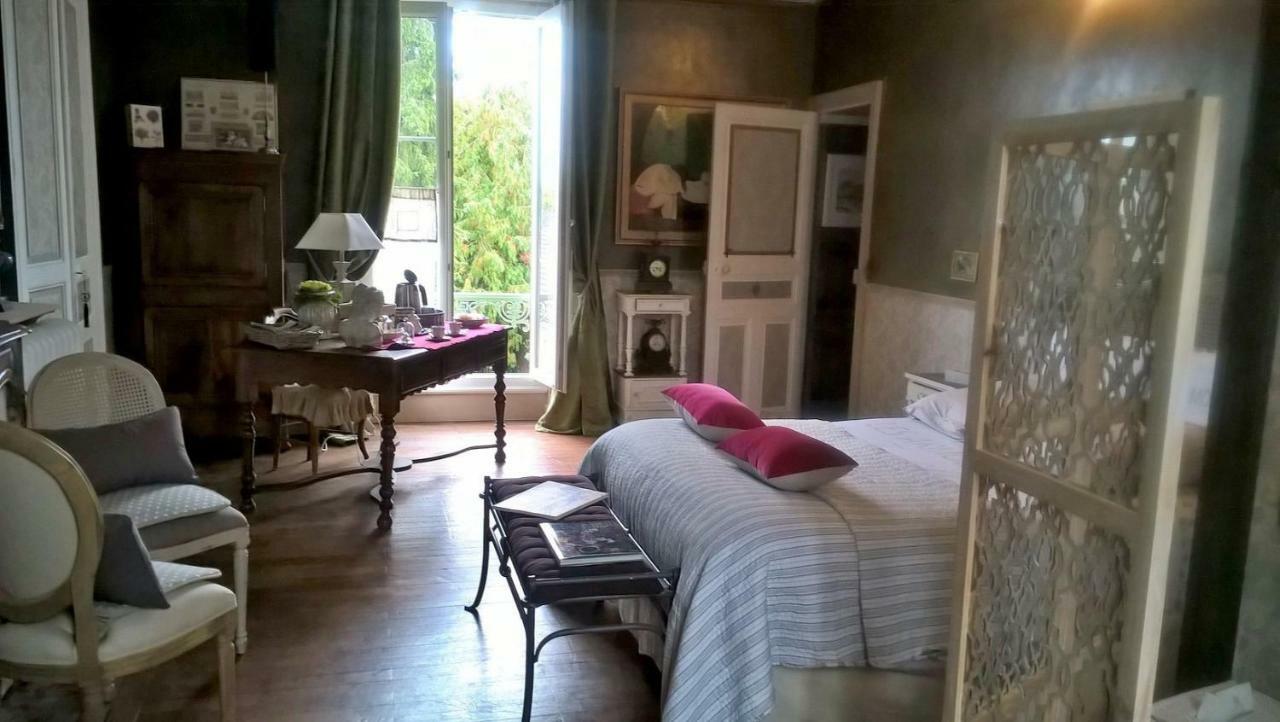 לינה וארוחת בוקר לה מאנש Le Clos Manceau מראה חיצוני תמונה